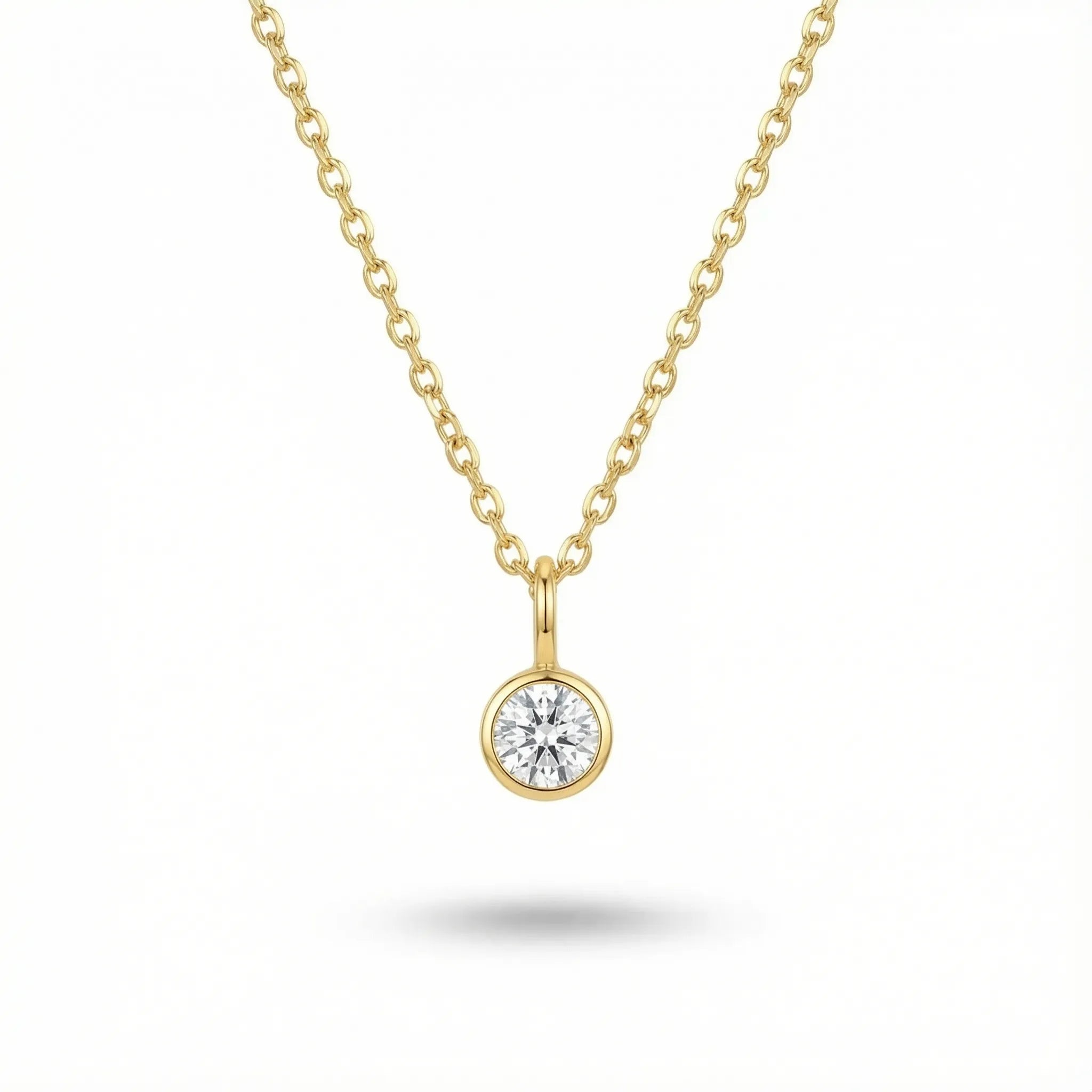 قلادة حجر الميلاد الصغيرة