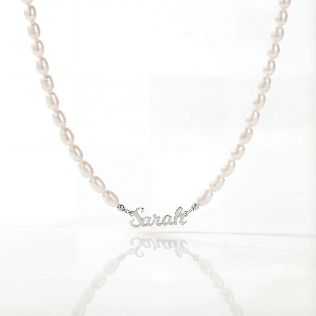 قلادة اسم من اللؤلؤ العذب المخصصة