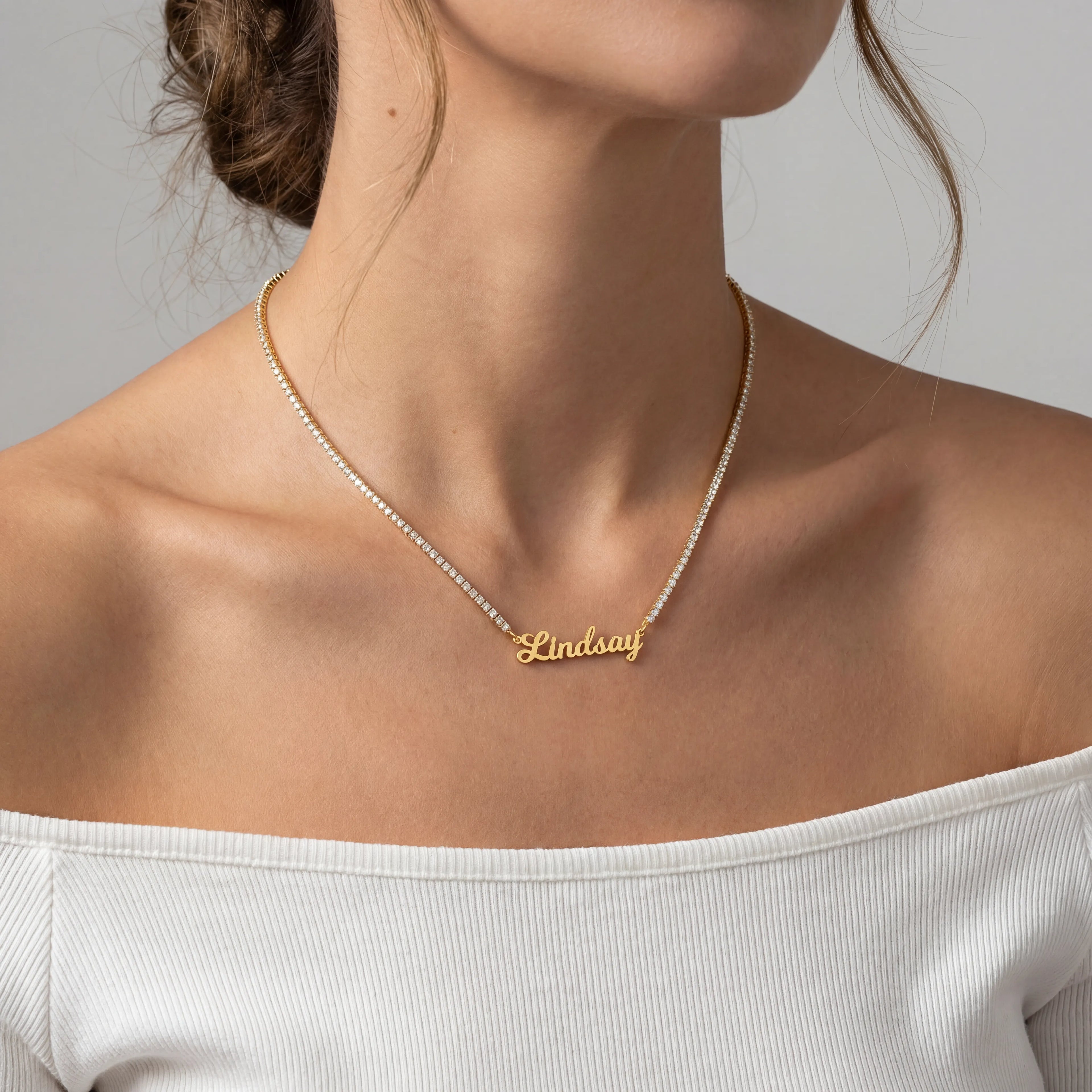 قلادة اسم مخصصة مع زركونيا