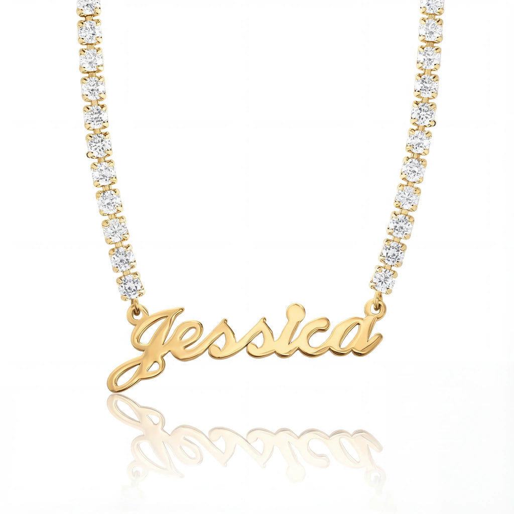 قلادة اسم مخصصة مع زركونيا