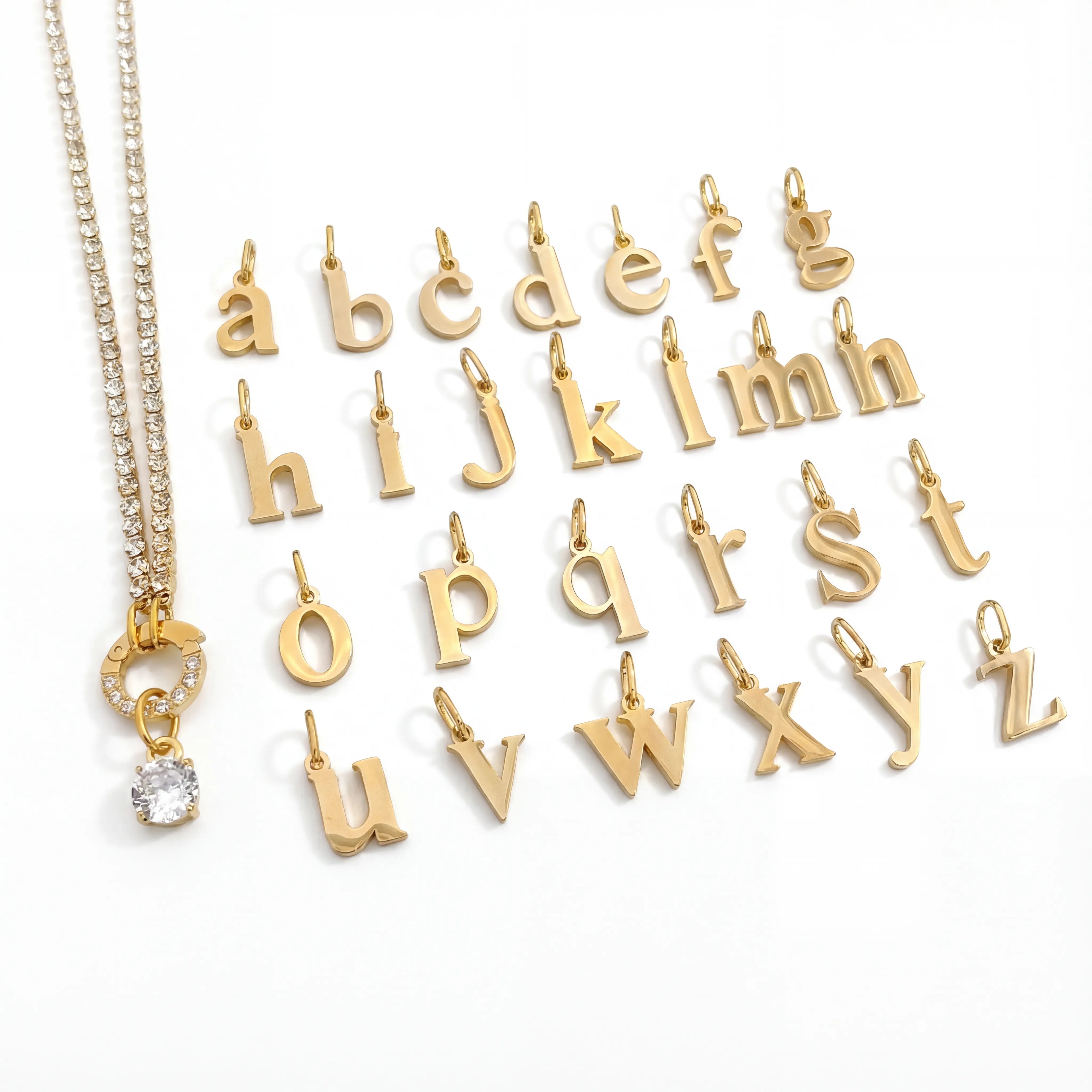 قلادة الحرف الأول من الأبراج