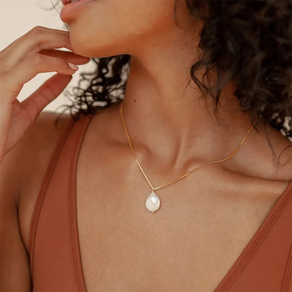 Pearl Pendant Necklace