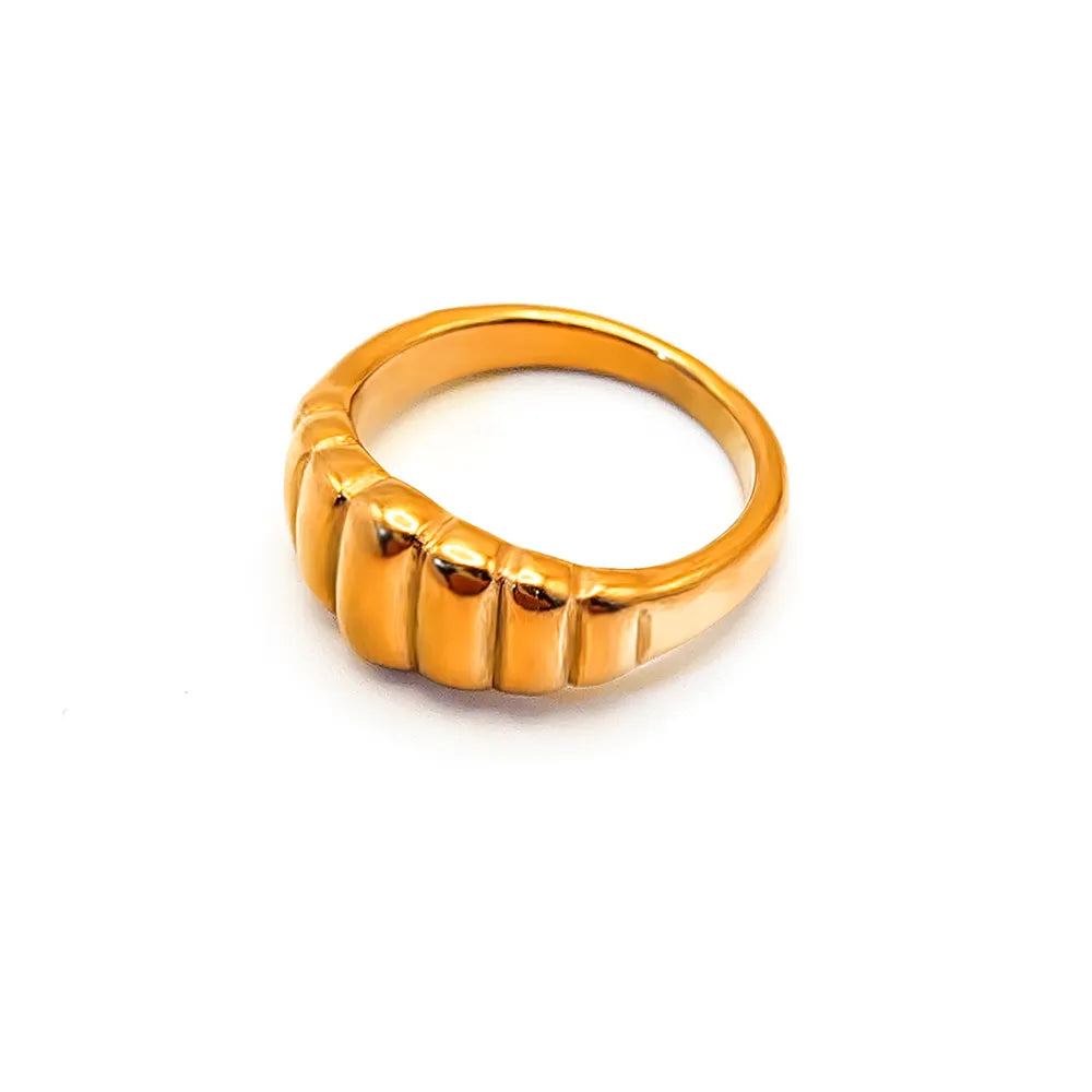 Croissant Dome Ring