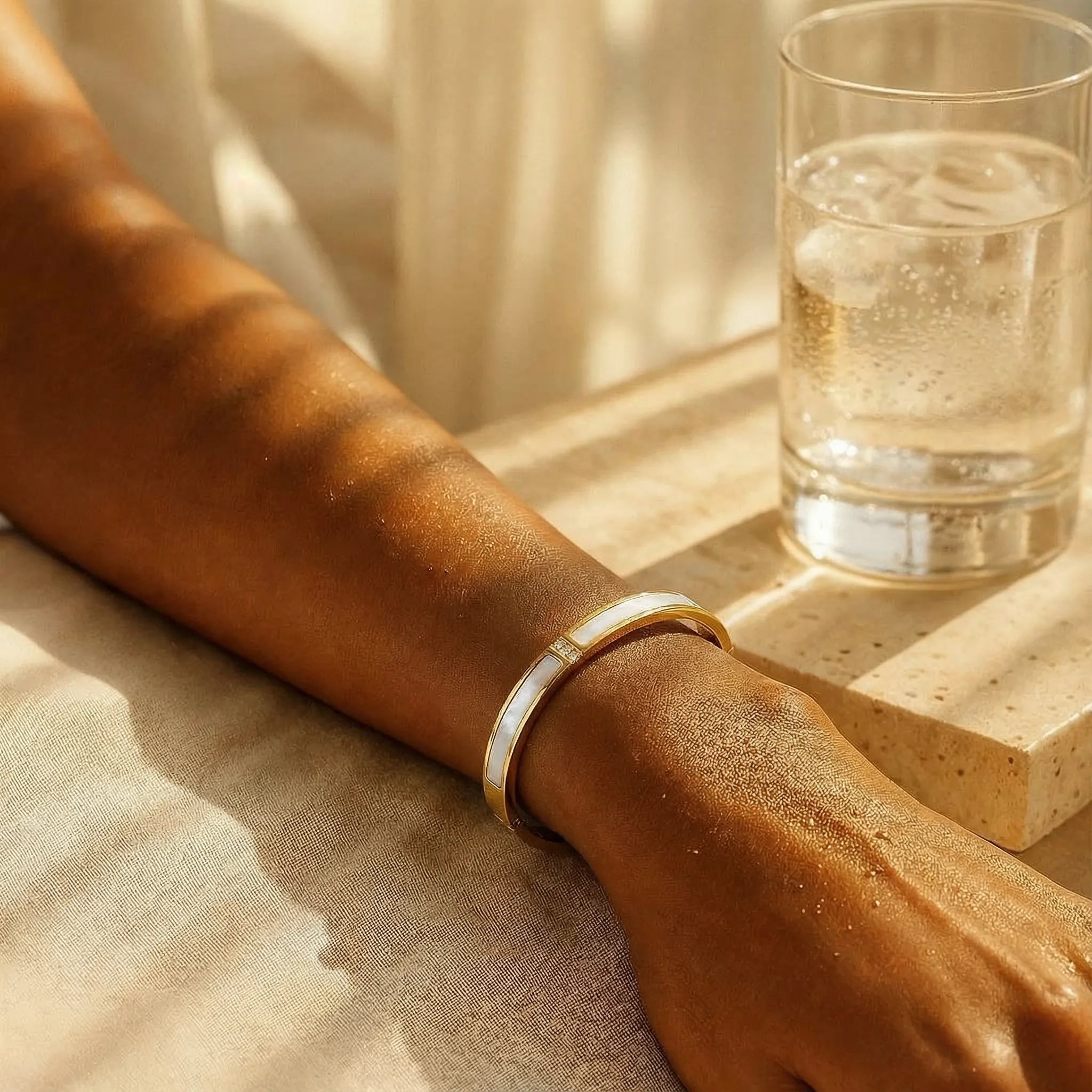 Slim Shell Inlay Bangle Bracelet