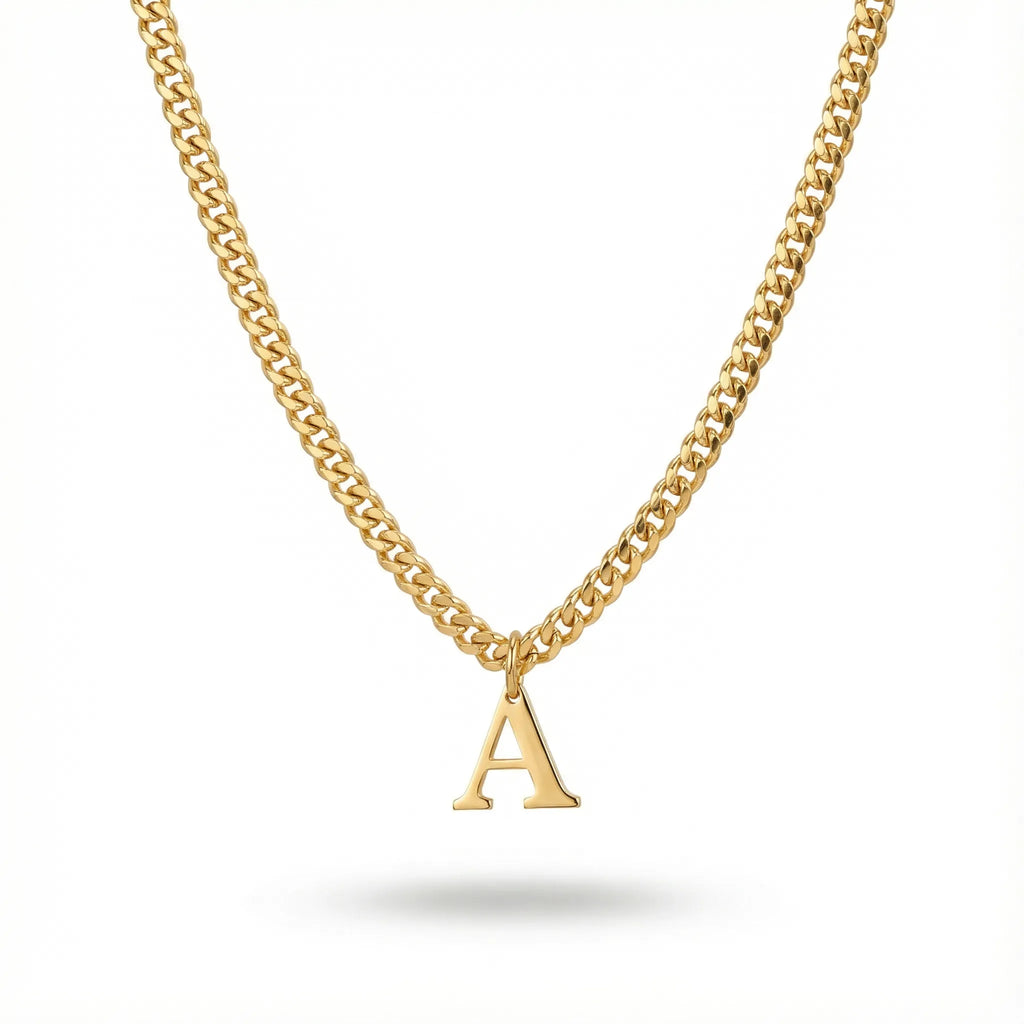 قلادة الحرف الأول الكلاسيكية