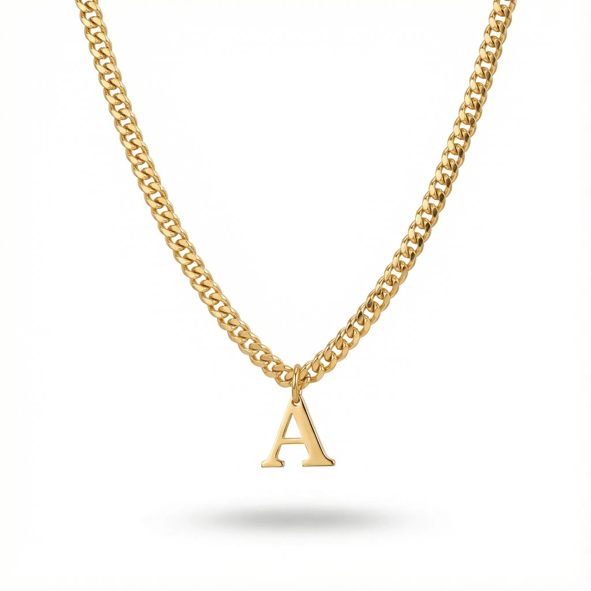 قلادة الحرف الأول الكلاسيكية